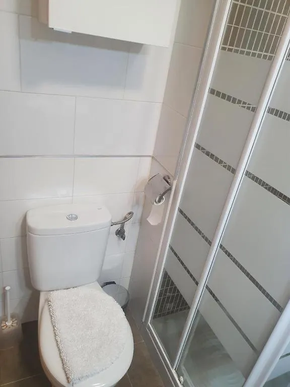 Apartment 3F, Aire Acondic, 80M2, 2 Dormitorios, 4 Huespedes, Wifi Gratis La Linea de la Concepcion Spain